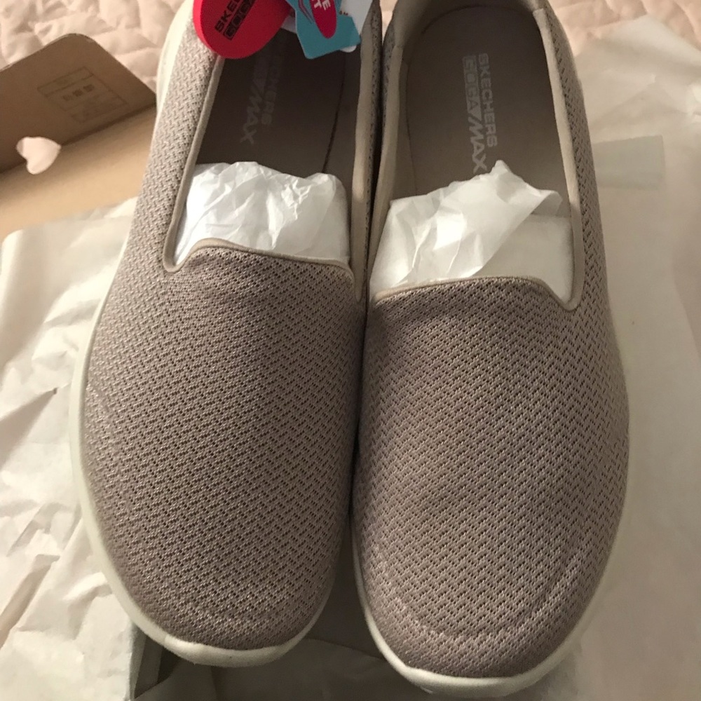 Skechers GoWalk Joy shoes. BRAND NEW